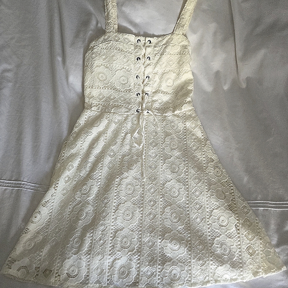 Girl's Aeropostale Cream Lace Mini Dress Small